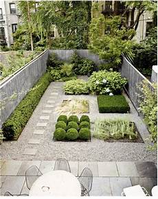 Small Space Zen Garden by 30 Magical Zen Gardens Townhouse Garden Small Backyard Small Space Zen Garden