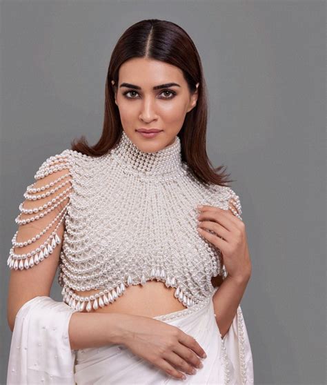 Top 50 Trending Blouse Sleeves Design Ideas for Lehenga