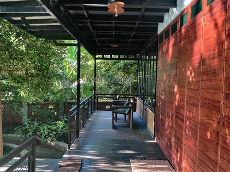 A western style homestay located on the riverbank of Periyar ...