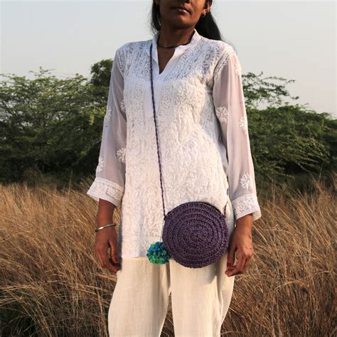 Miniature Round Crochet Sling Bag – Itihasikala