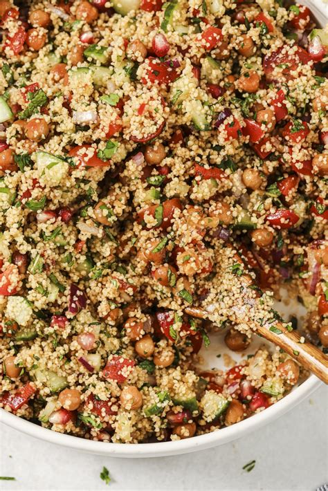Couscous Salat Rezept - orientalisch & einfach - Shibas Kitchen