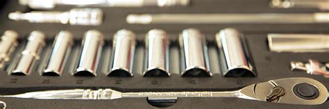 Caterham & Halfords Advanced Tools | Halfords UK