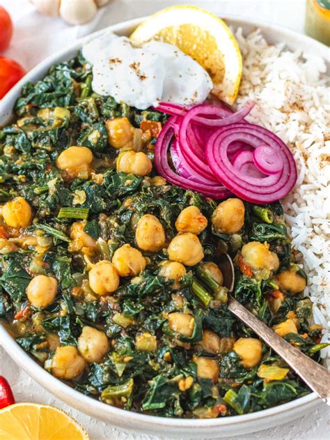 Chana Saag: Easy Indian Chickpeas Spinach Curry in 30 Minutes