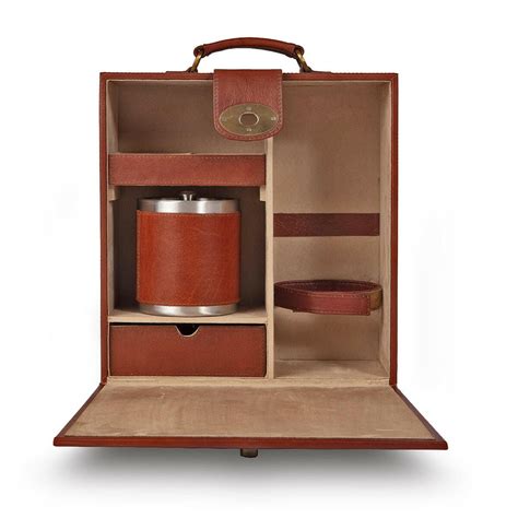 Hyde Portable Briefcase Bar Tan