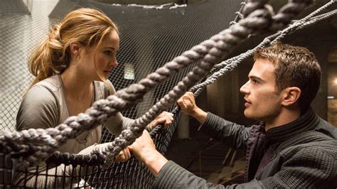 Divergent Tris Movie Poster