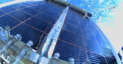 ISS Solar Array 的图像结果