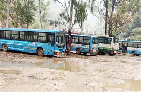 Bilaspur: एचआरटीसी की 'आमदनी अठन्नी, खर्चा रुपया', एक ही महीने में हो ...