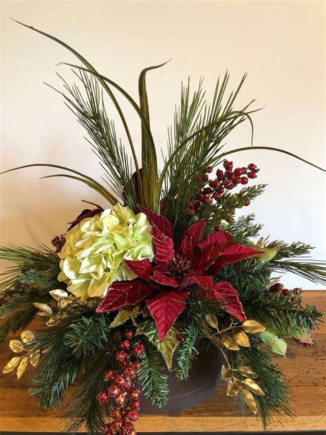 Christmas Table Flower Arrangements Ideas at Audrey Johnson blog