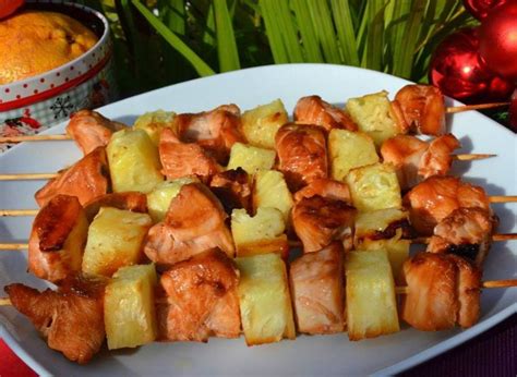 Шашлык из курицы с ананасом