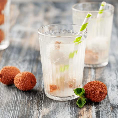 Lychee Soju Cocktail Recipe – TASTE