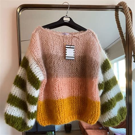 Пин от пользователя lam на доске Wolle | Модели вязаных свитеров ...