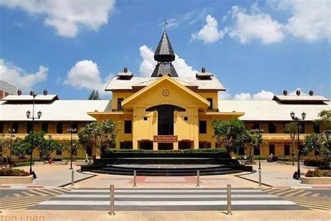 泰国皇家园大学