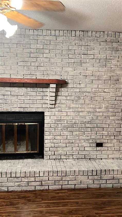 White wash brick fireplace – Artofit