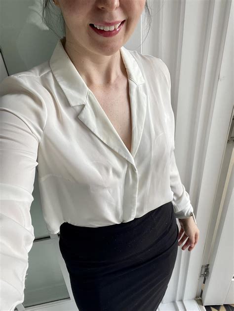 Pitnacree escorts and private escorting services - Scarlet Blue.