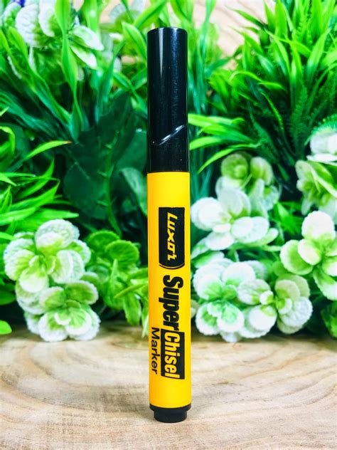 Chisel Black Marker – SD Fine Arts