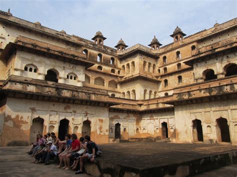 The Dilettante Photographer: Raj Mahal, Orchha