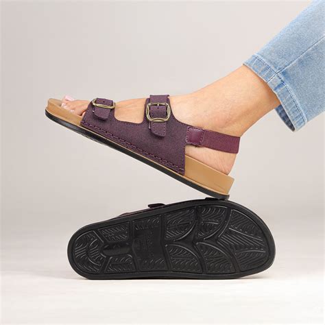 Women's Walkaroo Plus: Buy Stylish Women Sandals Online in India ...