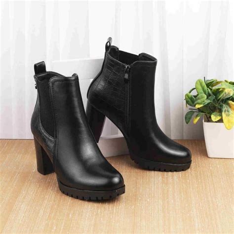 Boots - Buy Boots online from Mochi Shoes