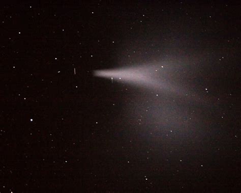 Comet That Exploded 的图像结果