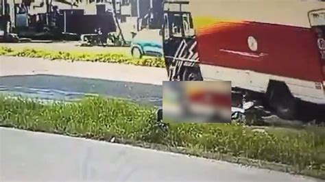'Murder By State': Lady Riding On Scooter Loses Balance Due To Pothole ...
