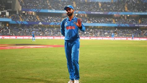 Virat Kohli Steals The Show At Wankhede Stadium As He Redirects Crowd's ...