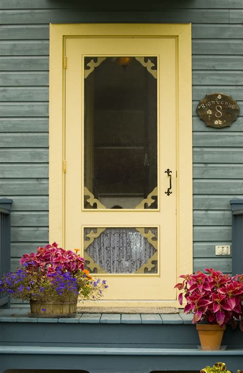 Vibrant Yellow Paint Ideas for Front Doors