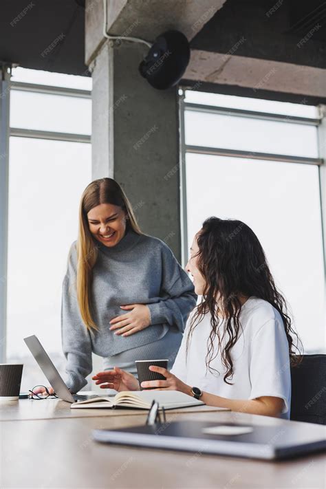 Work Woman 的图像结果