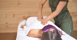 Chest Neck Massage 的图像结果