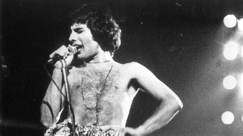 10 Fabulous and Fantastic Facts About Freddie Mercury and Queen