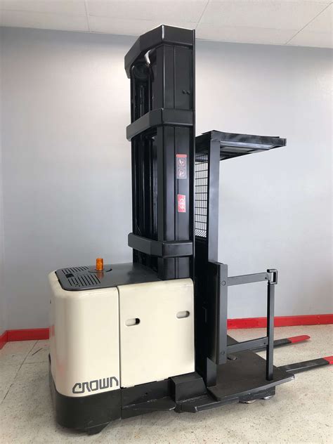 Cherry Picker Forklift