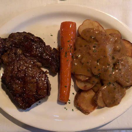 BOB'S STEAK & CHOP HOUSE - DALLAS LAMAR - Downtown Dallas - Restaurant ...