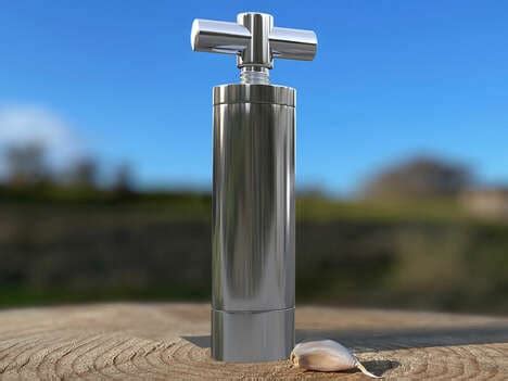 Piston-Powered Garlic Presses : GARLIC ROCKET ONE