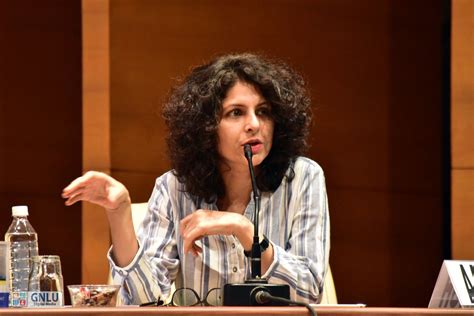 Newspaper Interview 的图像结果