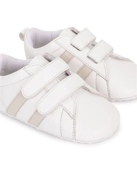 Buy Unisex Prams- White Online at Best Price | Mothercare