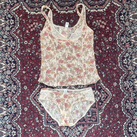 y2k lace pink gap set from 2004 size small - Depop