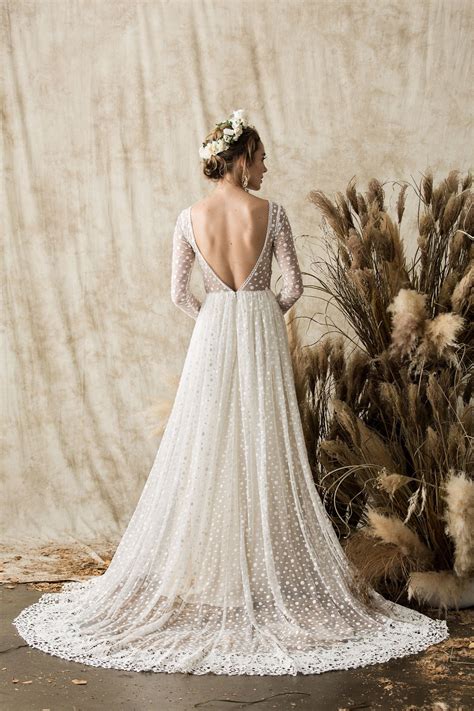 Low Back Lace Wedding Dresses