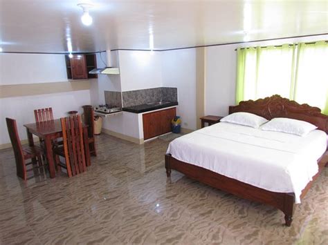 MOPE BEACH RESORT (San Narciso) - Hotel Reviews, Photos, Rate ...