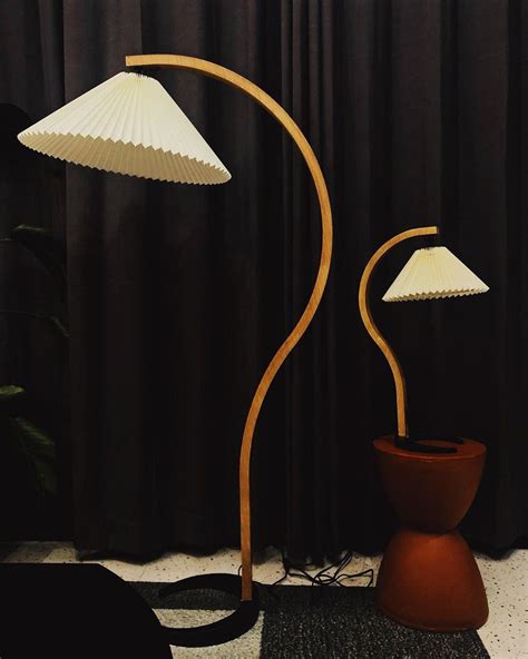 Caprani Floor Lamp – Vakkerlight