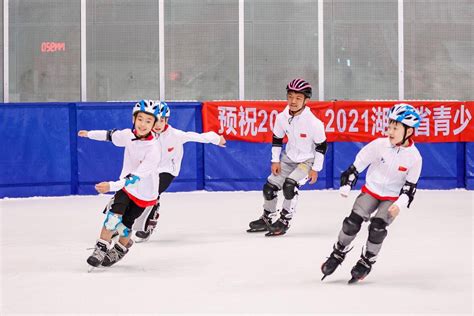 冰上的青春，这些冰上少年是湖南冰雪运动的未来_训练营_教练_动作
