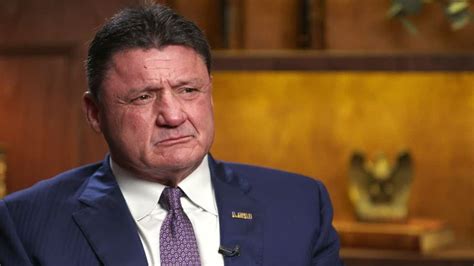 LSU's Ed Orgeron adds Bear Bryant coach of year award to accolades - ESPN