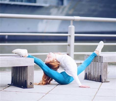 Anna McNulty Contortion Poses 的图像结果