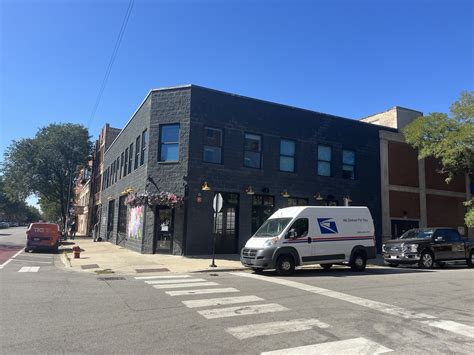 2500 W Chicago Ave, Chicago, IL 60622 - Retail for Sale | LoopNet