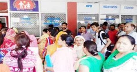 Man Dies Outside MP Govt Hospital