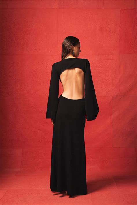 Black Backless Cut Out Flowy Dress – Styched Fashion