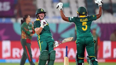 Women's World Cup: Chloe Tryon, Nadine de Klerk guide South Africa to ...