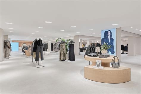 Zara Roosevelt Field