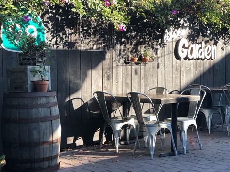 Pita Kabob Downtown Gastropub - Visalia, CA | Review & What to Eat