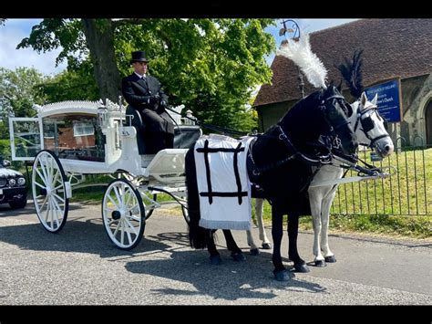 Our Horse Drawn Carriages - Layer Marney Horse Drawn Carriages ...