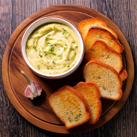 Garlic Bread Spread Recipe N°1 - recipeplatter