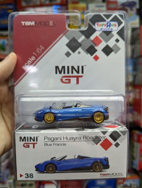 Mini GT #38 Pagani Huayra Roadster Blu Argentina Japan ToysRus special ...